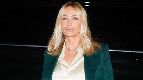 Emmanuelle Béart, nue : à couper le souffle, elle enflamme la Toile